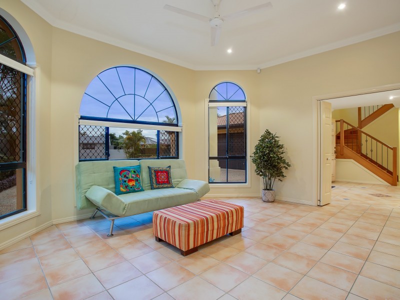 7 Deloraine Court, Mermaid Waters QLD 4218