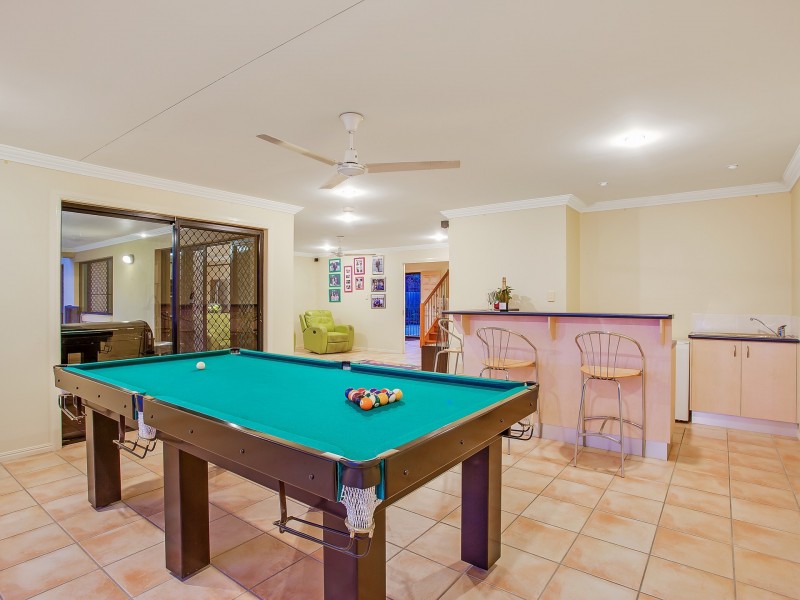 7 Deloraine Court, Mermaid Waters QLD 4218