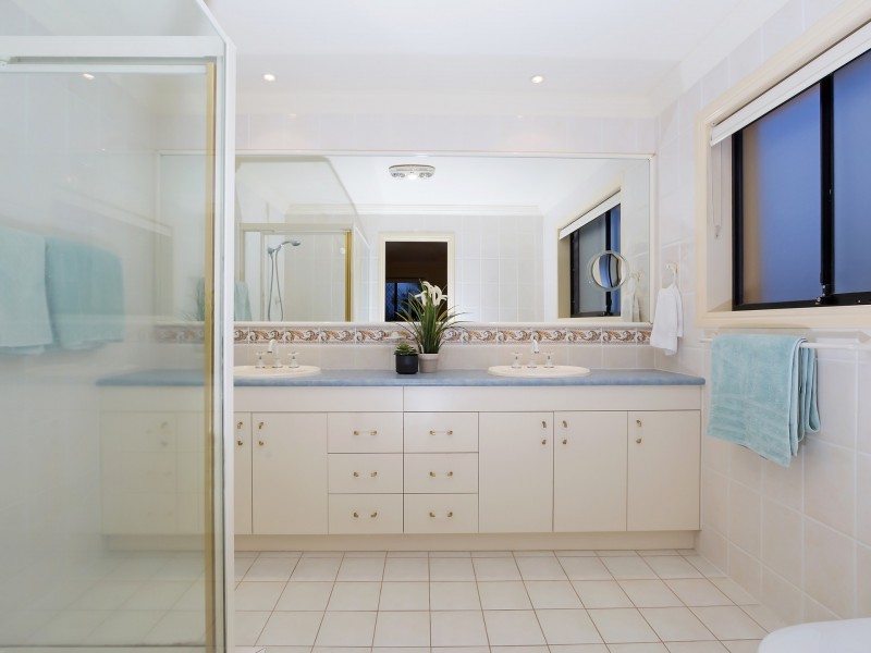 7 Deloraine Court, Mermaid Waters QLD 4218