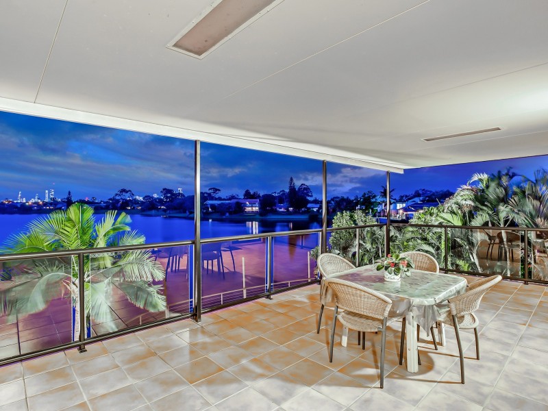 7 Deloraine Court, Mermaid Waters QLD 4218