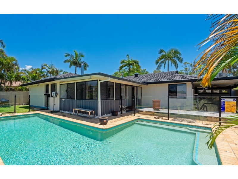 37 Open Drive, Arundel QLD 4214