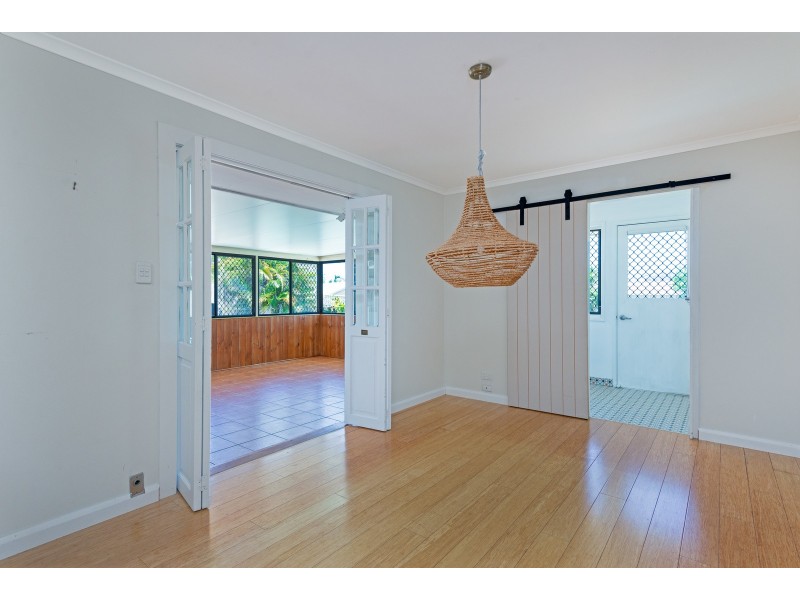 37 Open Drive, Arundel QLD 4214
