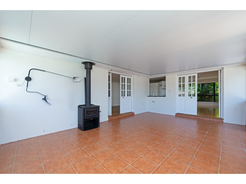 37 Open Drive, Arundel QLD 4214