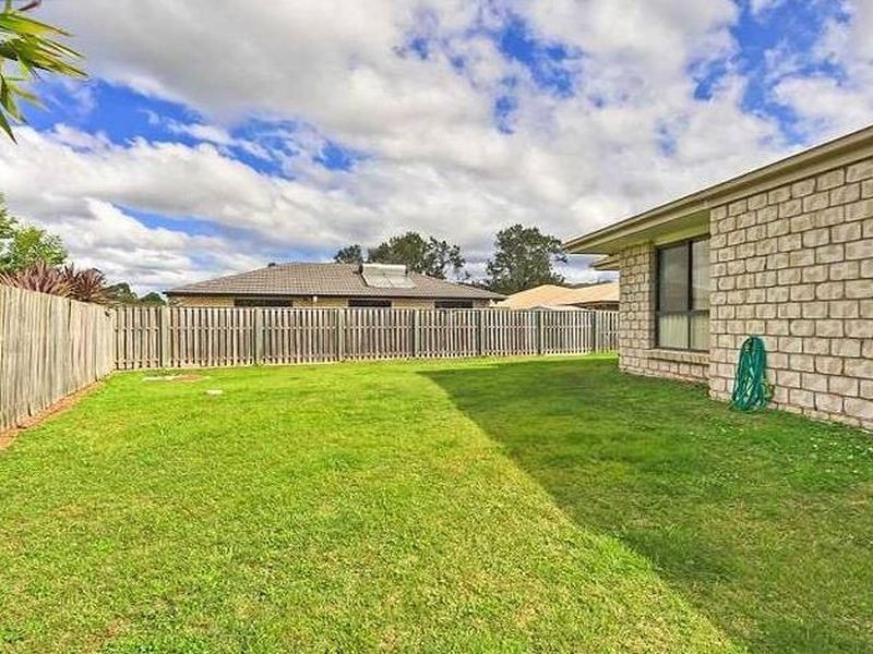 4 Schneid Street, Mudgeeraba QLD 4213