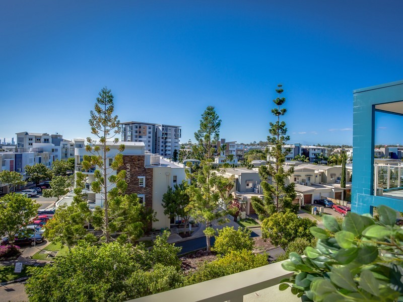 13/15 Laver Drive, Robina QLD 4226