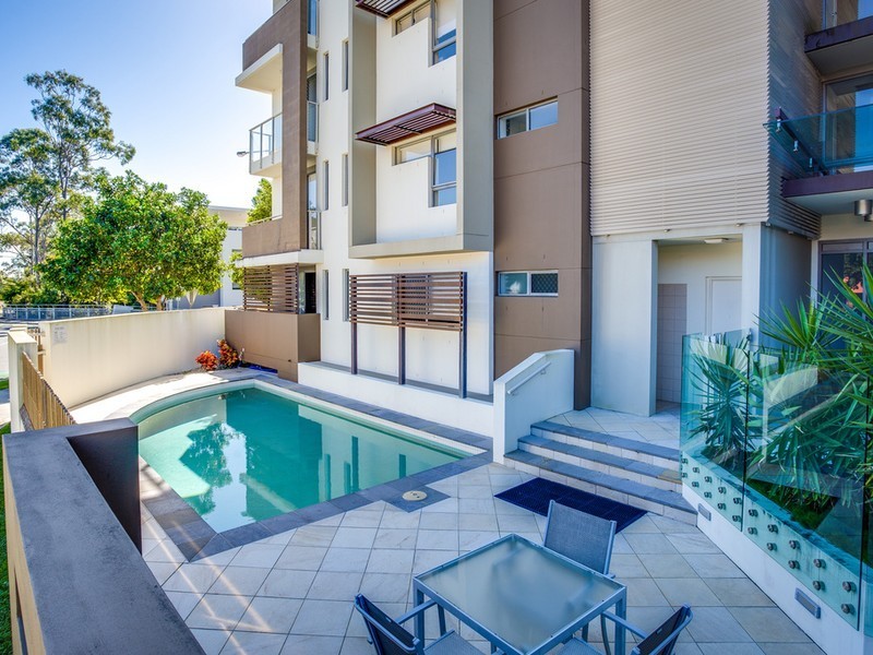 13/15 Laver Drive, Robina QLD 4226
