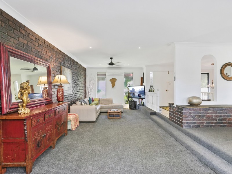 12 Heulan Court, Reedy Creek QLD 4227