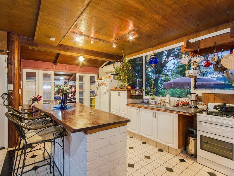 251 Chesterfield Drive, Bonogin QLD 4213