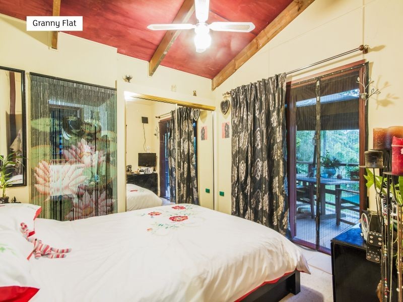 251 Chesterfield Drive, Bonogin QLD 4213