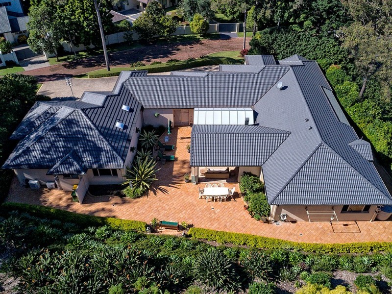 2 Pipers Point, Robina QLD 4226