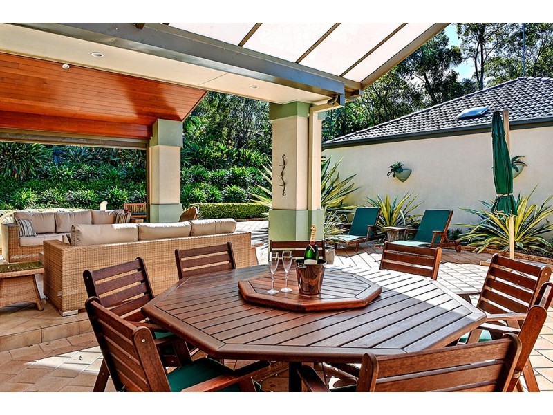 2 Pipers Point, Robina QLD 4226