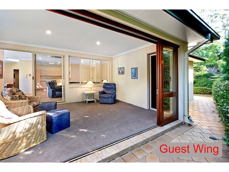 2 Pipers Point, Robina QLD 4226