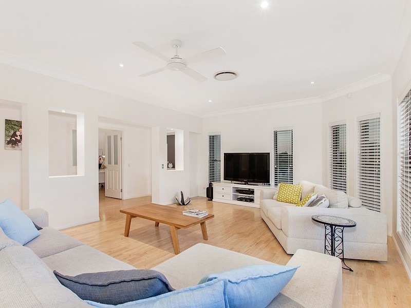 1 Athos Crescent, Robina QLD 4226