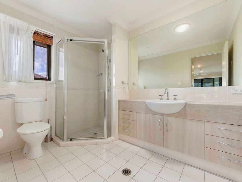 21/2 North Shore Avenue, Varsity Lakes QLD 4227
