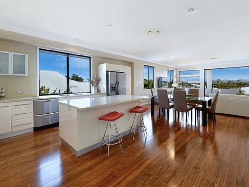 1/6009 The Boulevard, Benowa QLD 4217