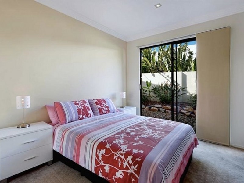 1/6009 The Boulevard, Benowa QLD 4217