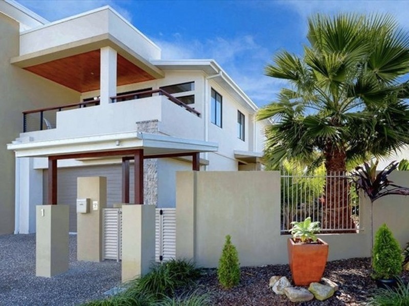 1/6009 The Boulevard, Benowa QLD 4217