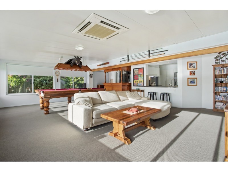 270 Nineteenth Avenue, Elanora QLD 4221