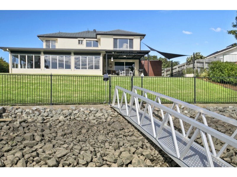 270 Nineteenth Avenue, Elanora QLD 4221