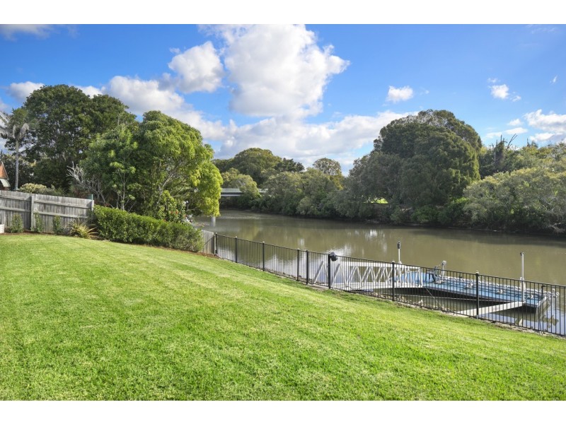 270 Nineteenth Avenue, Elanora QLD 4221