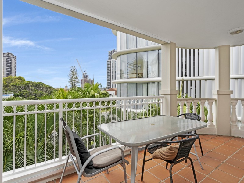 28/122-130 Old Burleigh Road, Broadbeach QLD 4218