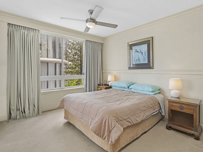 28/122-130 Old Burleigh Road, Broadbeach QLD 4218