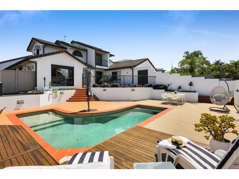 28 Sunningdale Circuit, Robina QLD 4226