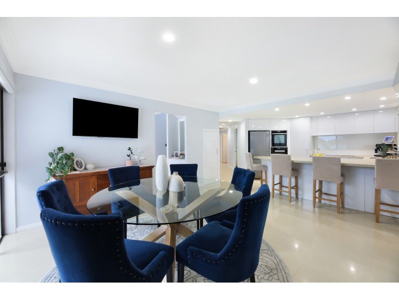 28 Sunningdale Circuit, Robina QLD 4226