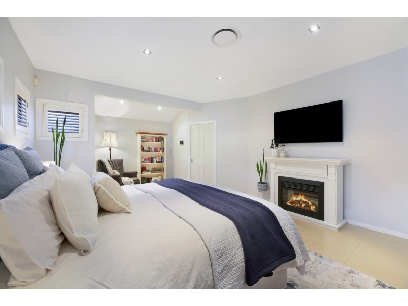 28 Sunningdale Circuit, Robina QLD 4226