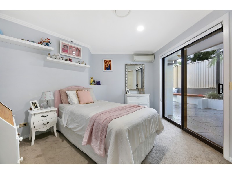 28 Sunningdale Circuit, Robina QLD 4226