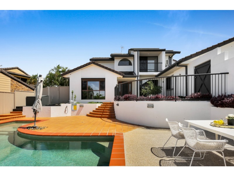 28 Sunningdale Circuit, Robina QLD 4226