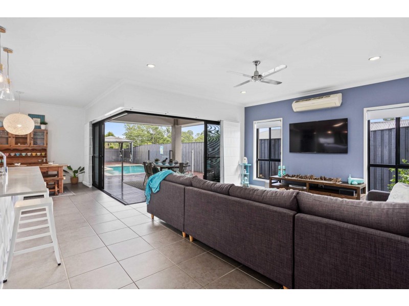 8 Drovers Avenue, Gilston QLD 4211