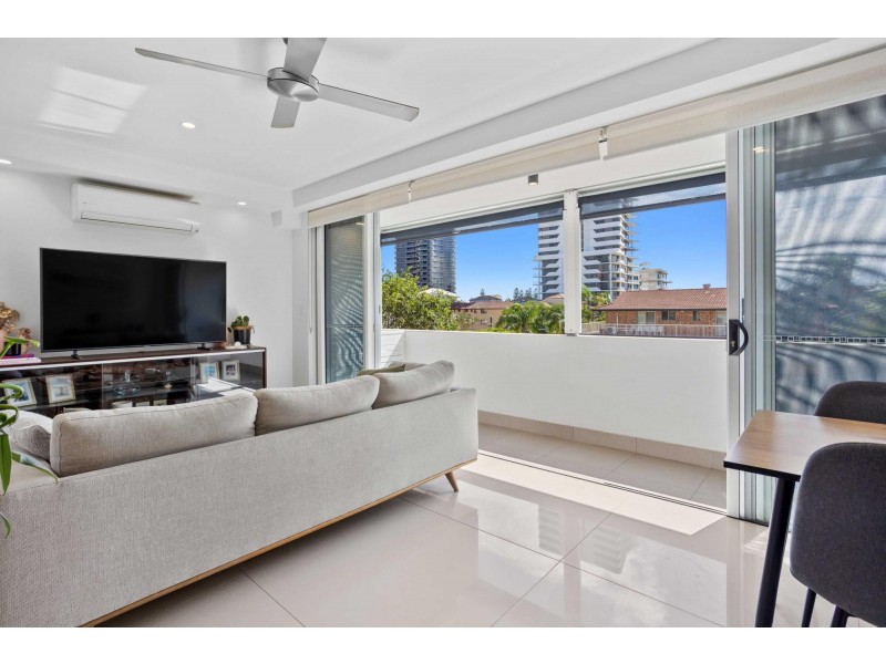 304/46-48 Peerless Avenue, Mermaid Beach QLD 4218