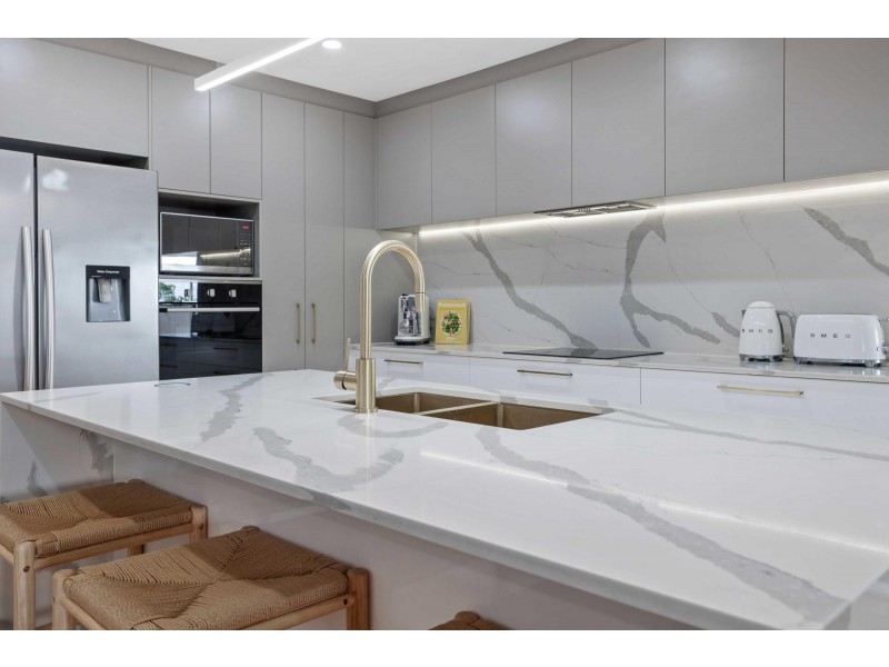 119 Hinkler Drive, Worongary QLD 4213