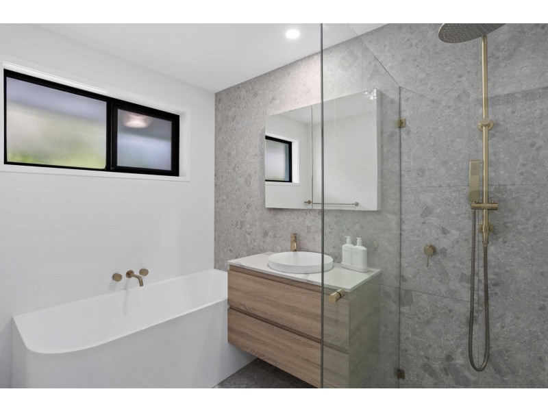 119 Hinkler Drive, Worongary QLD 4213