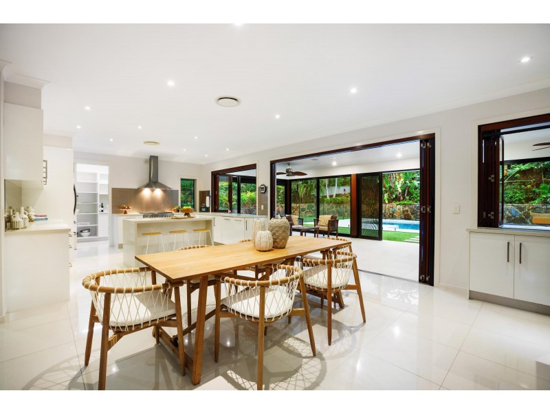 10 Carl Lentz Court, Worongary QLD 4213