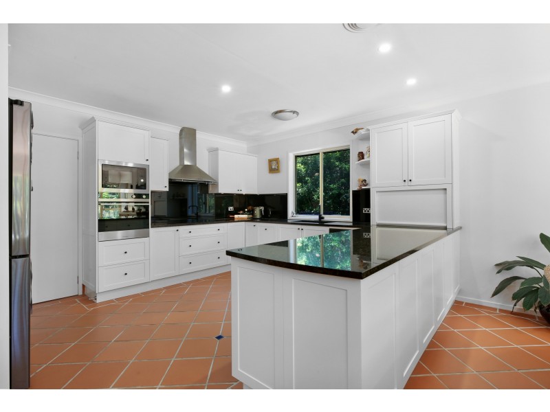 3 Keryn Close, Worongary QLD 4213