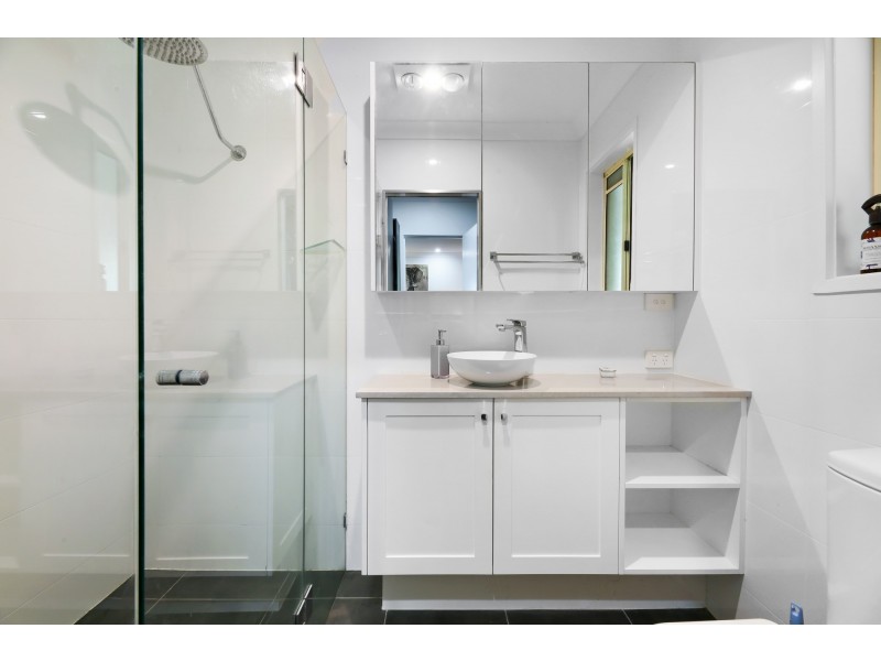 3 Keryn Close, Worongary QLD 4213