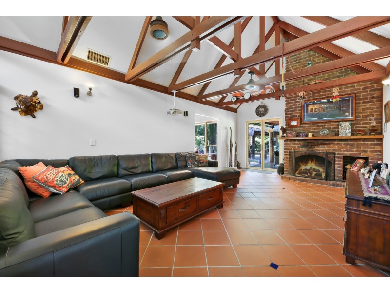 3 Keryn Close, Worongary QLD 4213