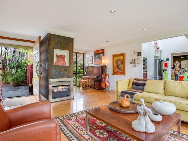 10 Kirribilli Court, Robina QLD 4226