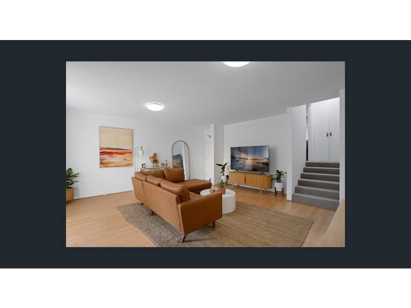 6/30 Holland Court, Broadbeach Waters QLD 4218