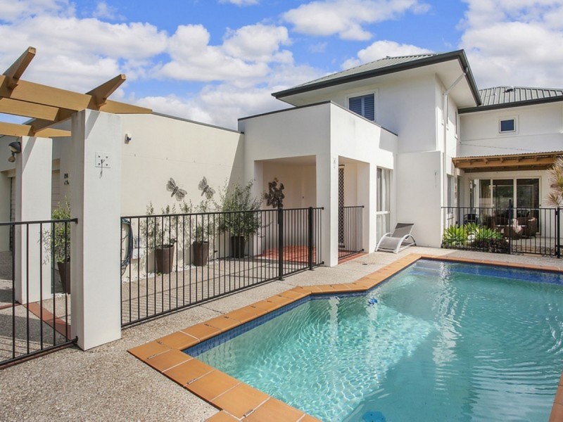 194 Easthill Drive, Robina QLD 4226