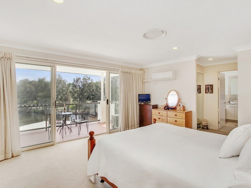 194 Easthill Drive, Robina QLD 4226