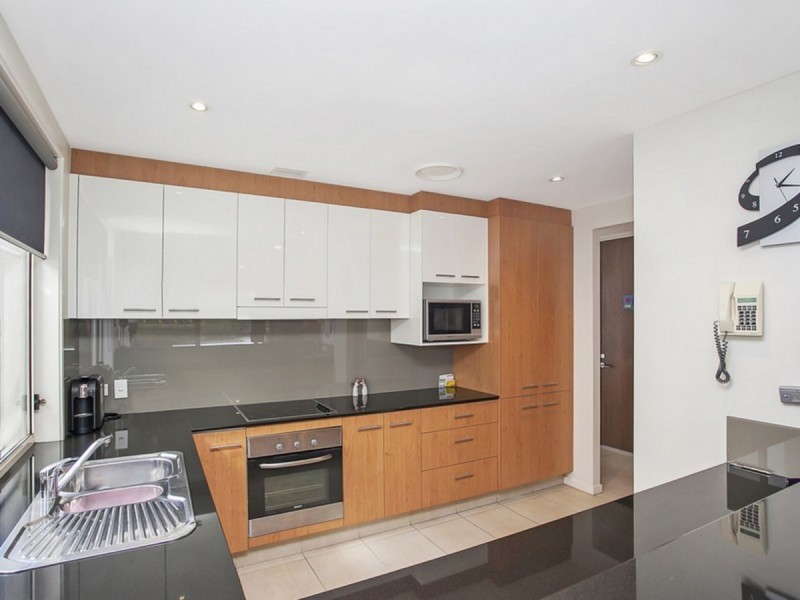 194 Easthill Drive, Robina QLD 4226