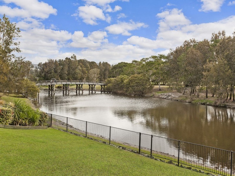 194 Easthill Drive, Robina QLD 4226