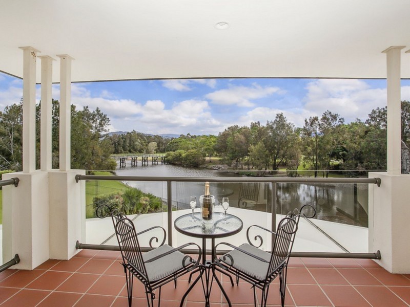 194 Easthill Drive, Robina QLD 4226