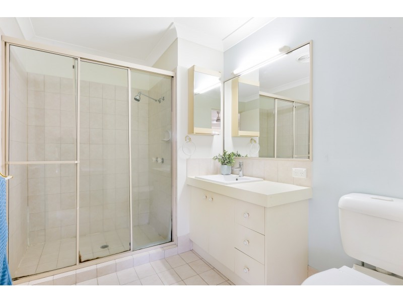 1/36 Glen Eagles Drive, Robina QLD 4226