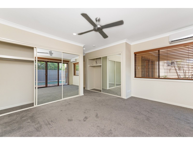 540 Oyster Cove Promenade, Helensvale QLD 4212