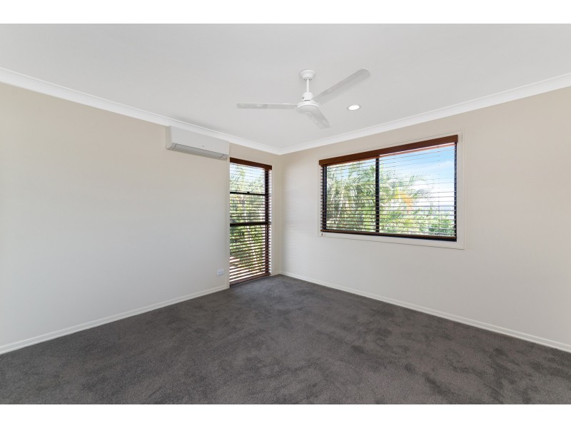 540 Oyster Cove Promenade, Helensvale QLD 4212