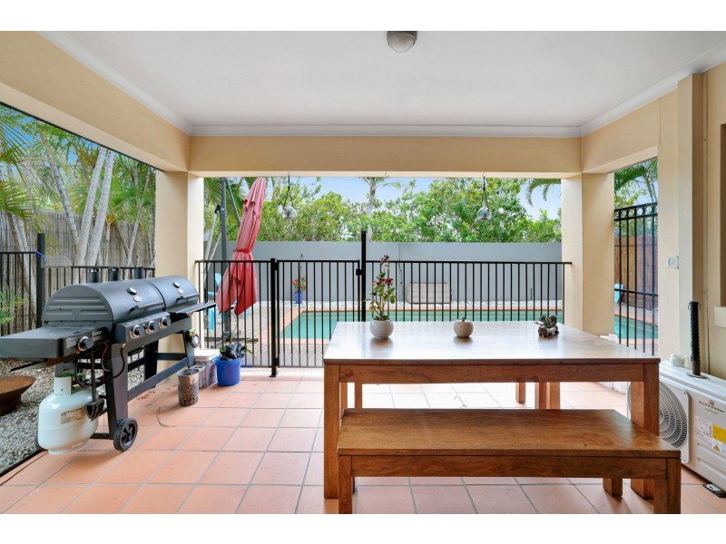 540 Oyster Cove Promenade, Helensvale QLD 4212